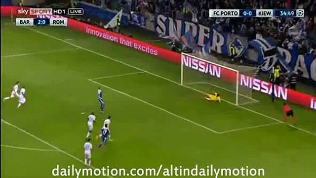Eden Hazard Gets Injured - Maccabi TA vs Chelsea - 24.11.2015