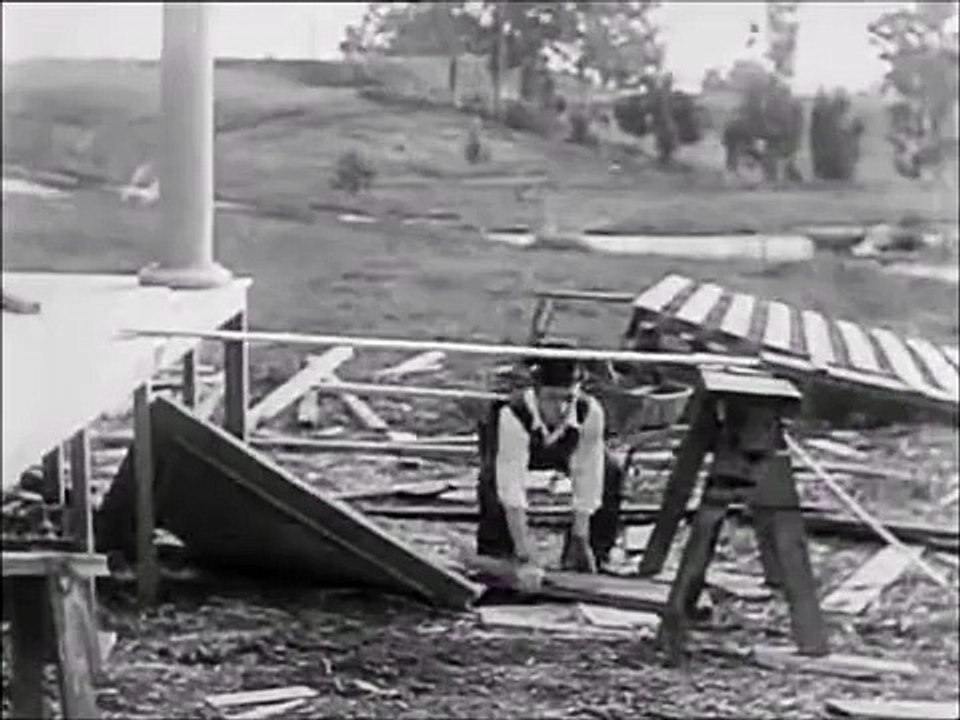 Laurel & Hardy - Laurel et Hardy constructeurs STFR (1928)