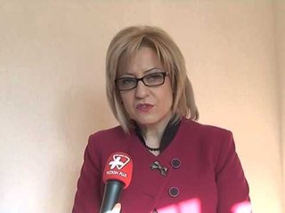 MATURA SHTETERORE MINISTRJA NIKOLLA PARALAJMERON REFORME TE THELLE LAJM