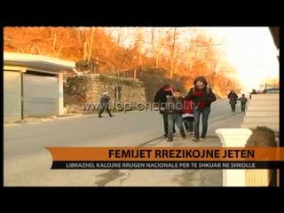 Download Video: Librazhd, fëmijët rrezikojnë jetën - Top Channel Albania - News - Lajme