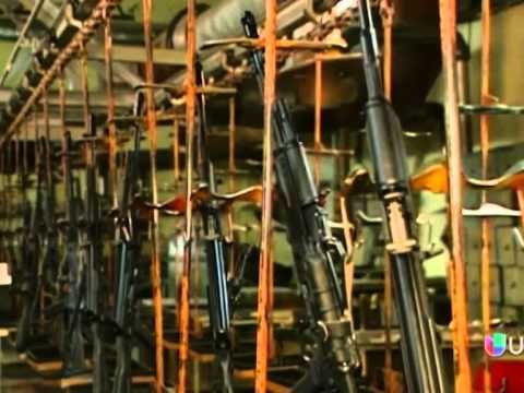 VDES KALLASHNIKOVI SHPIKESI I ARMES VDEKJEPRURESE SHUHET NE MOSHEN 94 VJEÇ LAJM