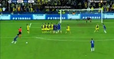 Willian free kick goal for Chelsea vs. Maccabi Tel Aviv (0-2)