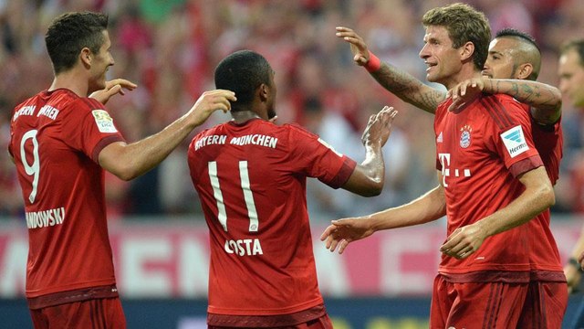 Douglas Costa GOAL 1-0 | Bayern Munich vs Olympiakos - 24/11/2015 - HD1080p