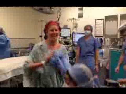 HARLEM SHAKE TE GJITHE TE ÇMENDUR PAS KERCIMIT QE PUSHTOI BOTEN NE 2013 LAJM