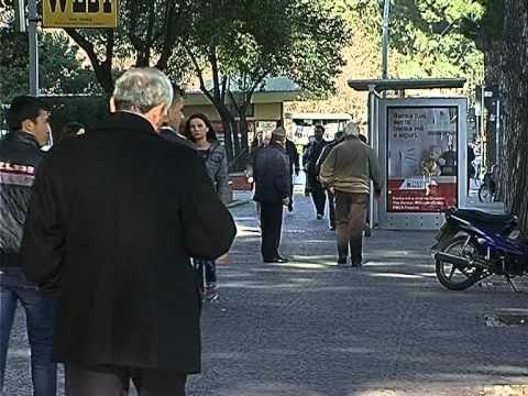 KOMISIONET E LARTA BANKARE BANKA E SHQIPERISE APEL QYTETAREVE TE KONTROLLOJNE TARIFAT LAJM