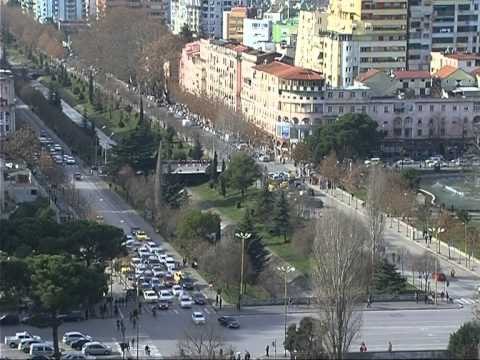 NDARJA E RE TERRITORIALE SIPAS EKSPERTEVE DUHEN BERE NDERHYRJE DHE NE KUSHTETUTE LAJM