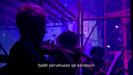 Les Miserables - Soul devant cest tables vides - Stefan Marena