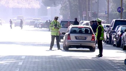 EDHE ZYRTARET VIKTIMA TE SISTEMIT TE GJOBAVE