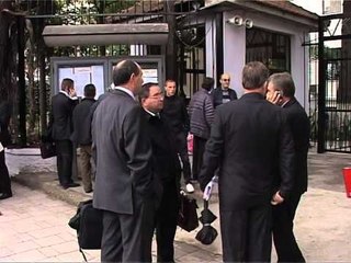 LAJME NGA VENDI CAKTOHET GJYQTARI I "GJIKES", YLLI PINARI KERKON LIRINE LAJM