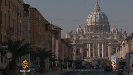 Five defend leaking of Vatican documents in trial