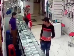 What a blind shopkeeper see cctv footage