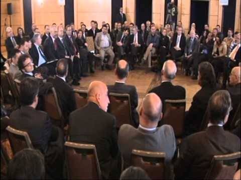 EDI RAMA NE ITALI KRYEMINISTRI FTON INVESTITORET VENDAS TE VIJNE NE SHQIPERI LAJM