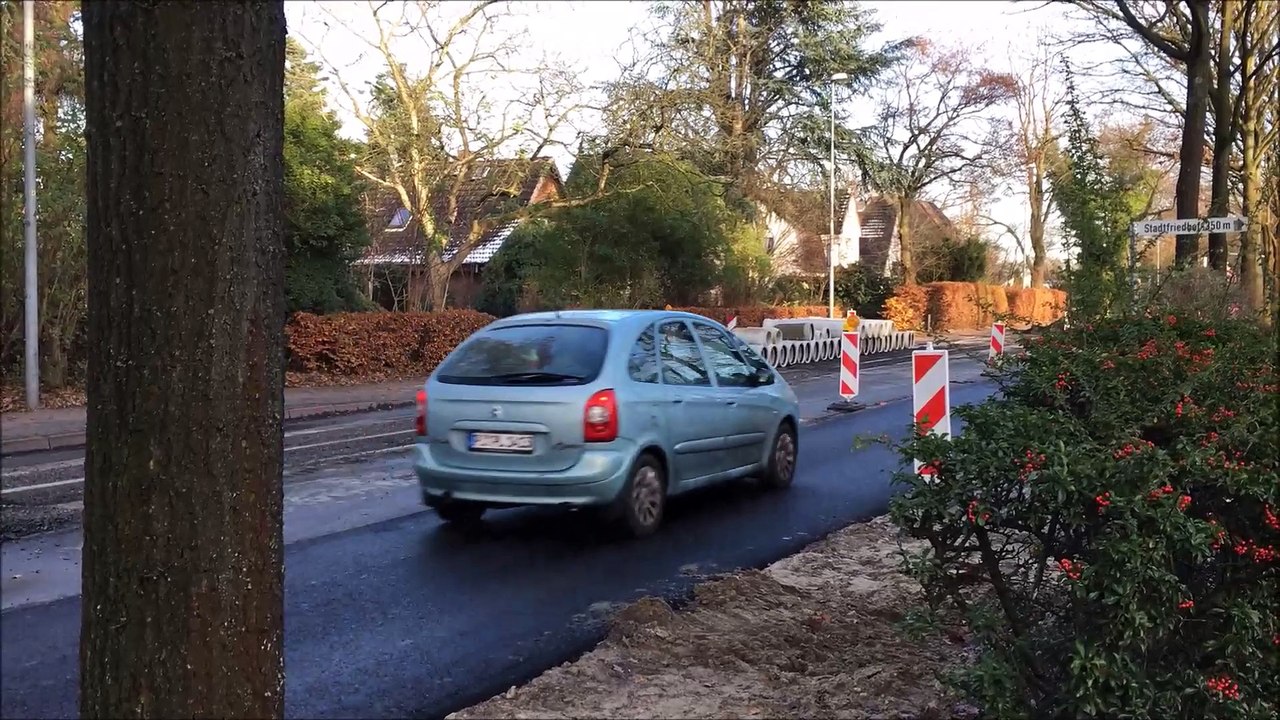 Zukunft baut Pinneberg - Baustelle Thesdorfer Weg November 2015 /Full Film/Complete Movie/Ganzer Film