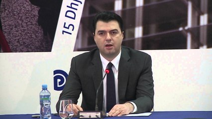 BASHA: RAMA-META TE HEQIN DORE NGA GJUHA E KONFLIKTIT