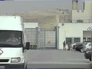 ARRATISET SHQIPTARI NJE 18 VJECAR I SHPETON POLICISE GREKE NE QYETETIN E VOLOS LAJM