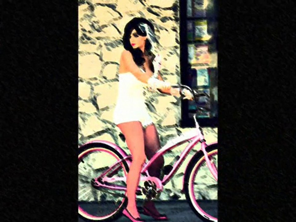 Katy Perry feat. 3OH!3 - Starstrukk {full song}