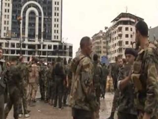 AMNISTI NE SIRI PRESIDENTI I RIZGJEDHUR ASSAD MBAN PREMTIMIN E DHENE NE FUSHATE LAJM