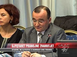 Gjyqtaret pranojnë zvarritjet e gjyqeve - News, Lajme - Vizion Plus