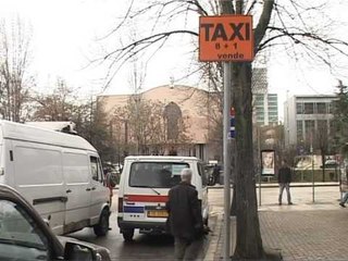 GREVA E FURGONEVE PRONARET THONE SE PROTESTAT DO TE VAZHDOJNE NE GJITHE VENDIN LAJM