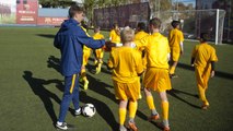 Jugadors americans aprenen l’ADN Barça a l’FCB Escola