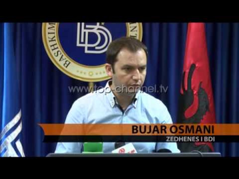 Helmimi i nxënësve në Gostivar - Top Channel Albania - News - Lajme