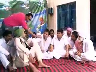 its very funny punjabi funny tota by an old man