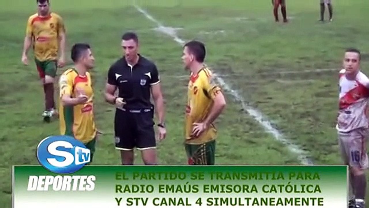 Commentator Sent Off By Referee After Being Called  Terrible  In Costa Rican Football Match