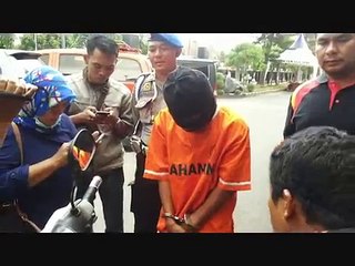 Asep Curi 10 Sepeda Motor di Parkiran