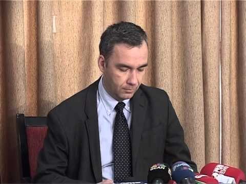 ALARM NGA GRIPI I DERRIT HUMB JETEN NE SPITAL NGA VIRUSI AH1N1 30 VJEÇARJA SHTATZENE LAJM