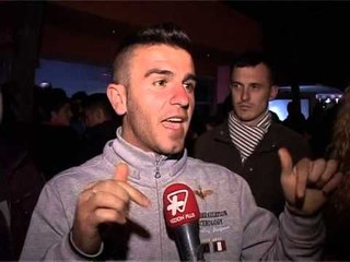 7 ORE NE RADHE PER NJE ABONE STUDENTET DENONCOJNE ABUZIMET, BASHKIA HESHT PER PROBLEMIN LAJM