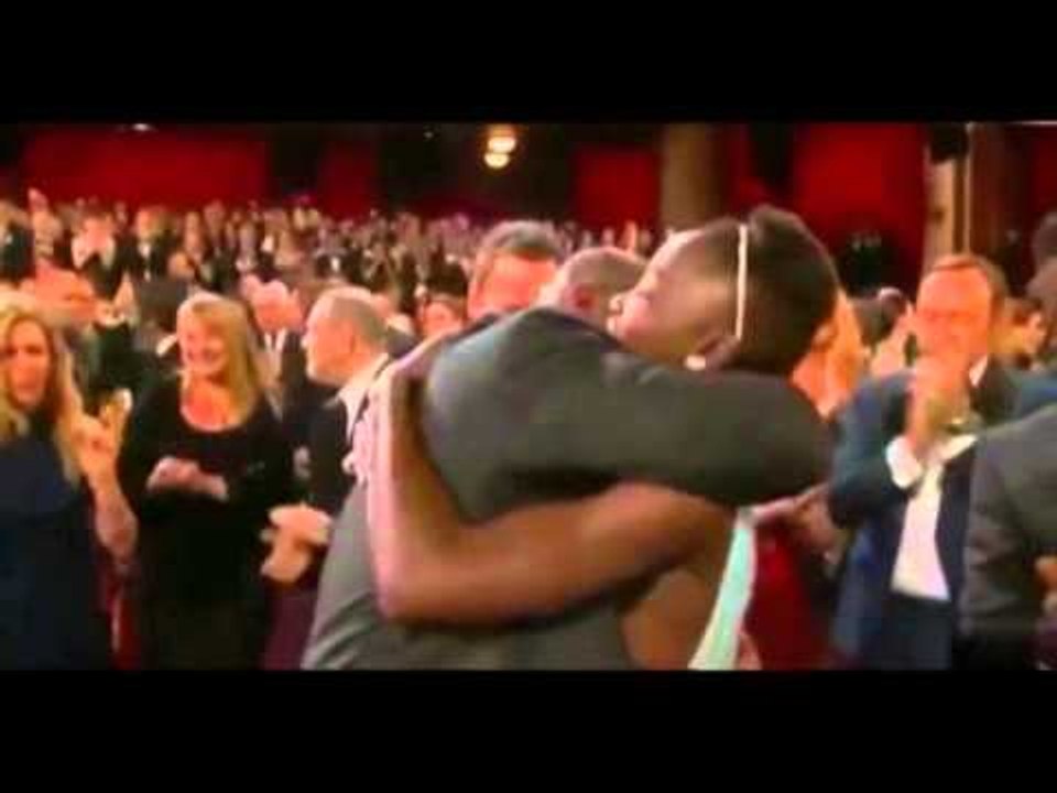 ÇMIMET OSCAR TRIUMFON FILMI GRAVITY, FILMI ME I MIRE I HUAJ NJE ITALIAN LAJM