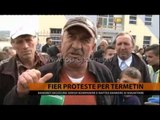 Fier, protestë për tërmetin - Top Channel Albania - News - Lajme