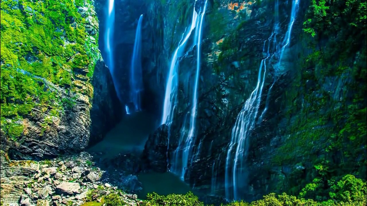 Top 10 Thác Nước Đẹp Nhất Hành Tinh - Thác Bản Giốc