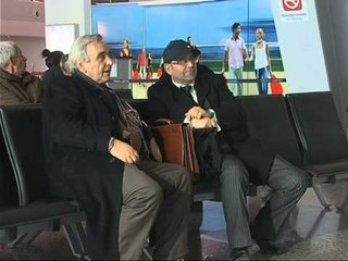 BILETAT E AVIONIT "NE QIELL" PRITEN BISEDIME ME KONCESIONARIN E RINASIT PER KETE PROBLEM LAJM