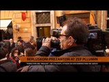 Berluskoni prezanton At Zef Pllumit - Top Channel Albania - News - Lajme