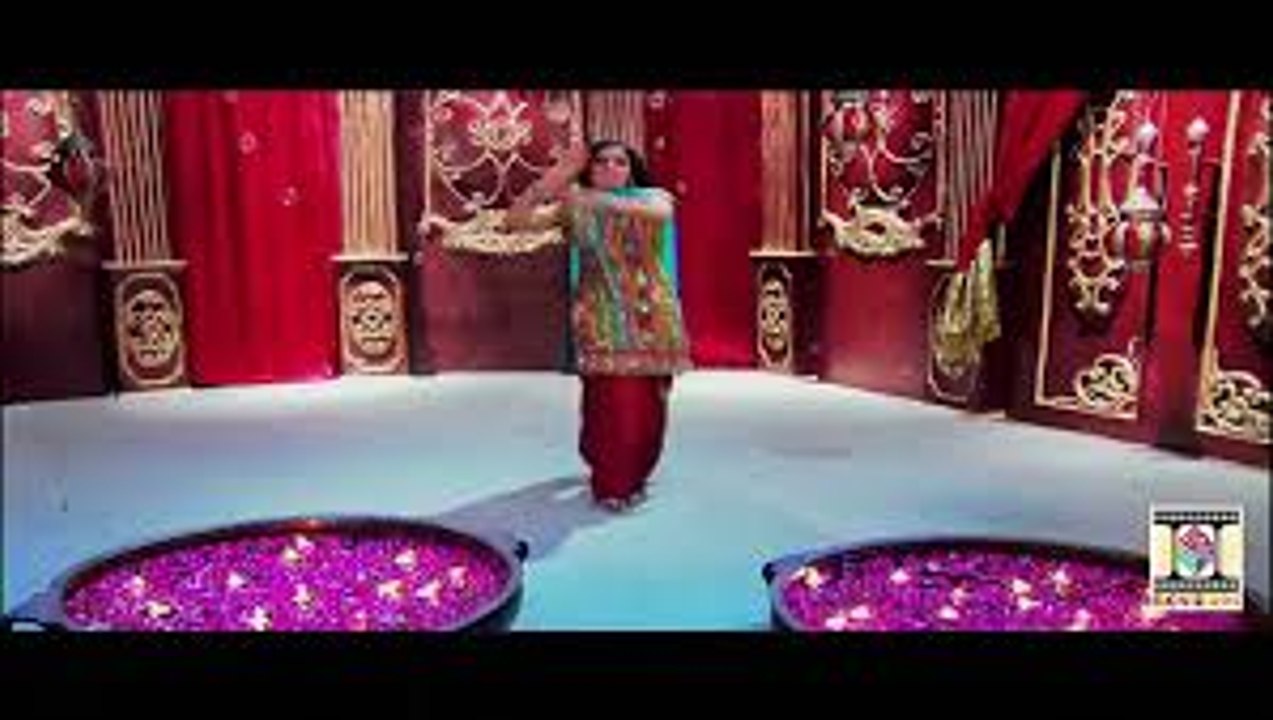 ROMANTIC JATT MEDLEY - OFFICIAL VIDEO - MISS POOJA