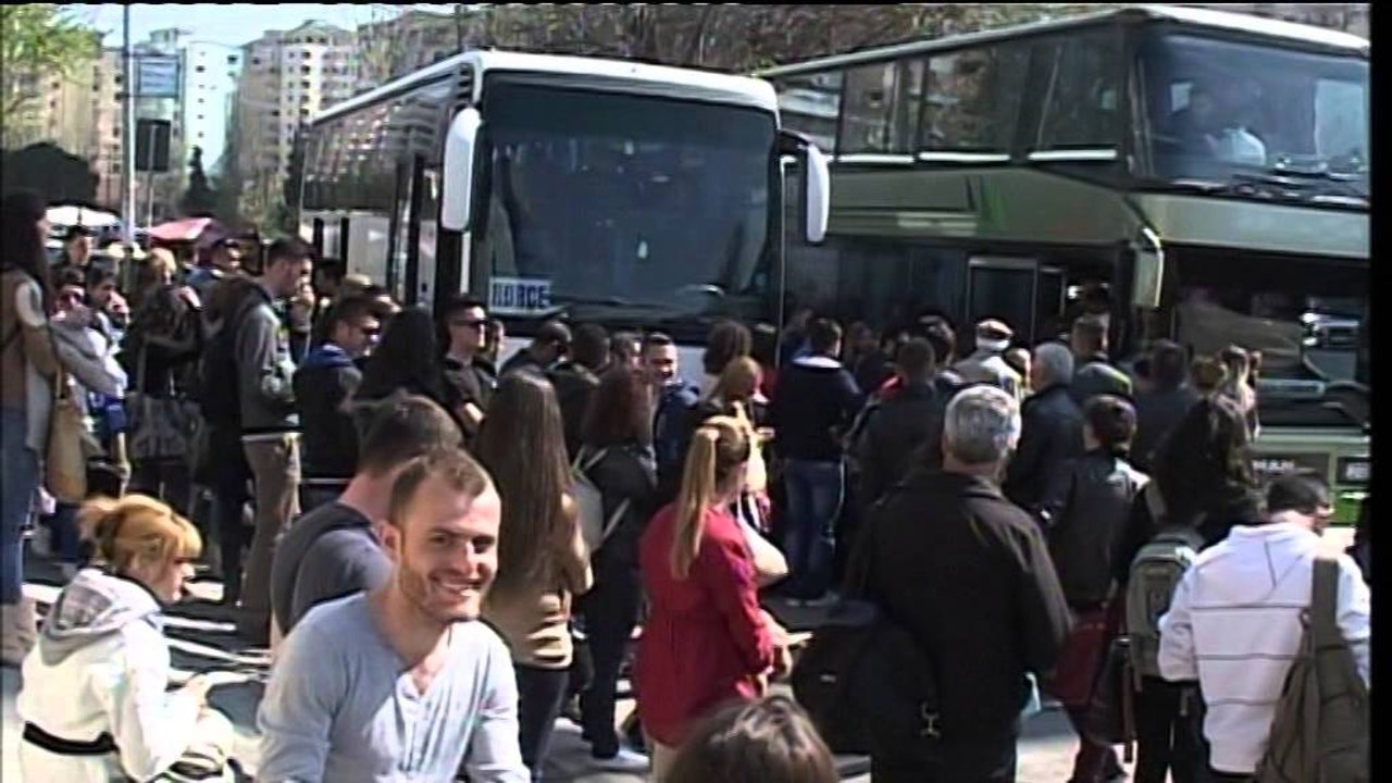 RADHA TEK AUTOBUZET E ELBASANIT