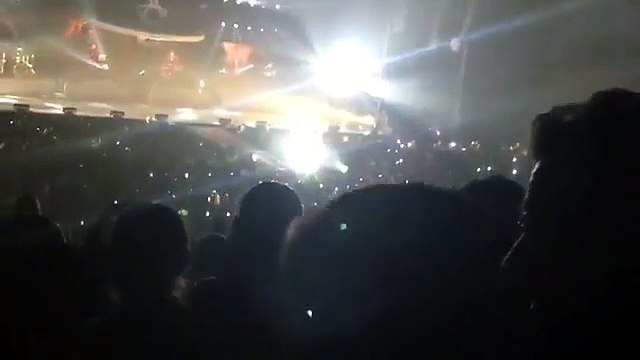 Maitre Gims - Est ce que tu m'aimes [Warano Tour, Le Dôme Marseille 24-11-15]