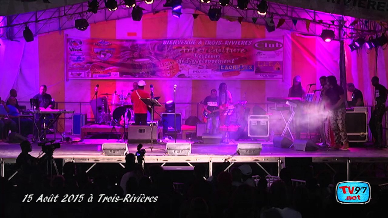 Extrait de Jenny JONATHAN à la Fête 2015 de Trois-Rivières