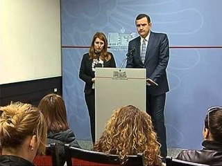 SI ZHDUKEN ILAÇET MINISTRI BEQJA,MENYRE E RE KONTROLLI NGA DEPOT TE PACIENTET LAJM