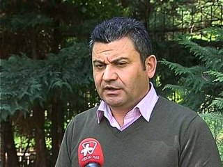 QYTETARET PERBALLE MBETJEVE PLEHRA NE ÇDO CEP,QYTETARET FAJESOJNE MUNGESEN E KOSHAVE LAJM