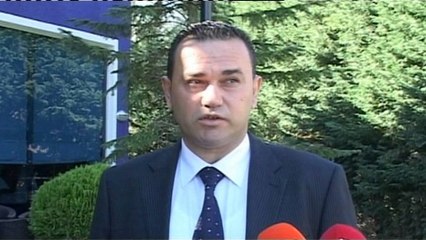 PRESIDENTI I BALLSHIT DOREZOHET NE POLICI