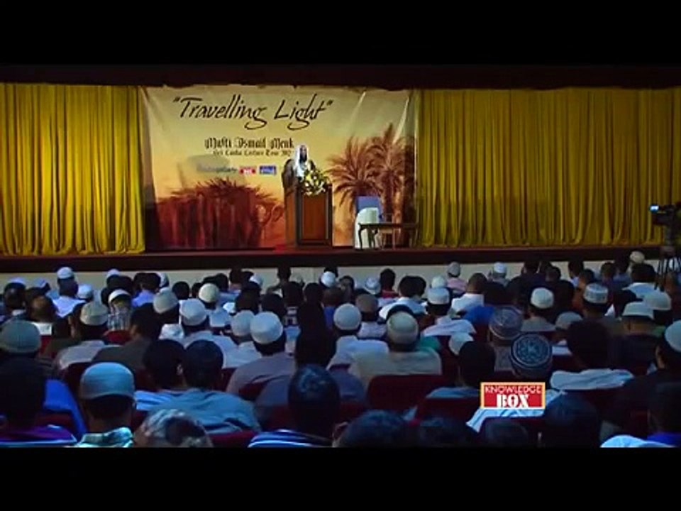 Harms of Excess Baggage - Mufti Menk