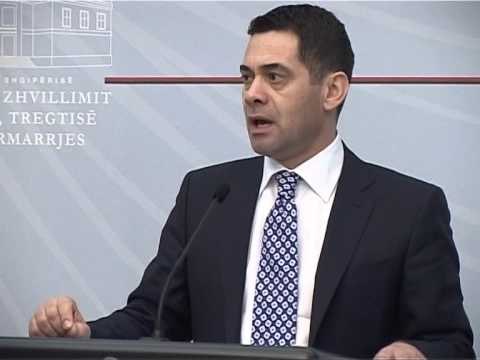 MARREVESHJA ME FMN MINISTRI I EKONOMISE AHMETAJ,DO NDIKOJE NE RRITJEN EKONOMIKE LAJM