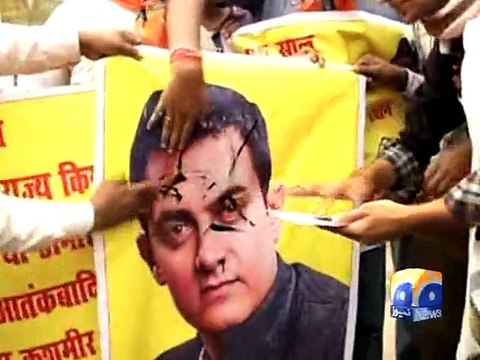 Maharashtra Minister compares Aamir Khan, SRK And Dilip Kumar to snakes
