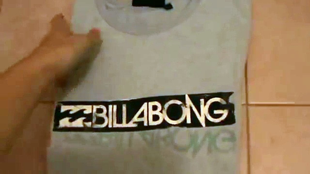 How to Fold a T-Shirt In 5 Seconds