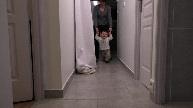 Romain marche!... enfin presque...