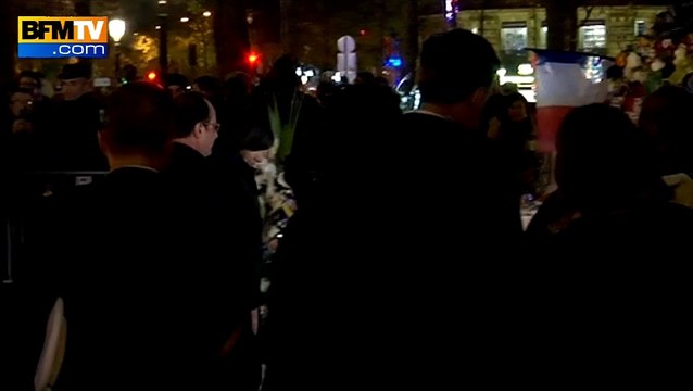 Attentats: Angela Merkel rend hommage aux victimes place de la République