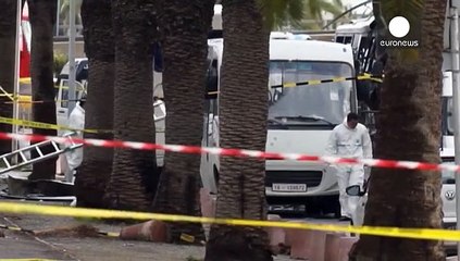 Tunísia: Estado Islâmico reivindica atentado contra guarda presidencial