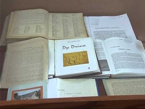 STUDIMET E SHEFQET HOXHES HISTORIANI 80 VJECAR,AUTOR I LIBRIT BAJRAKTARET E LUMES LAJM